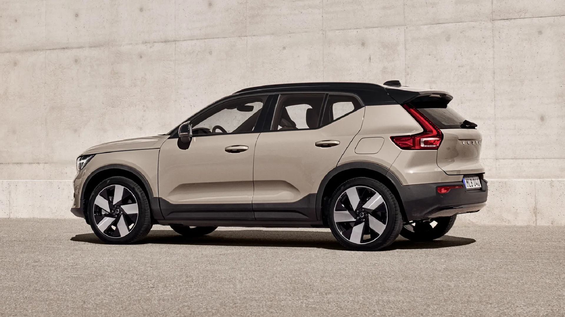 The XC40 Recharge is dead, long live the Volvo EX40